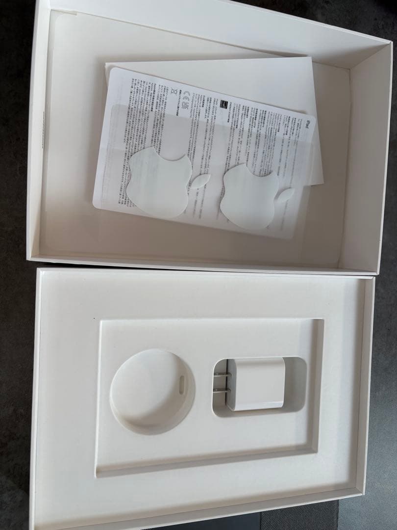 (美品)Ipad 第9世代 64GB WiFi モデルLogicool付き