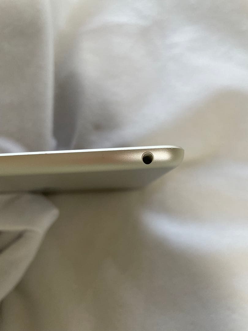 [動作確認済み] iPad第６世代 32GB Wi-Fiモデル ケースつき