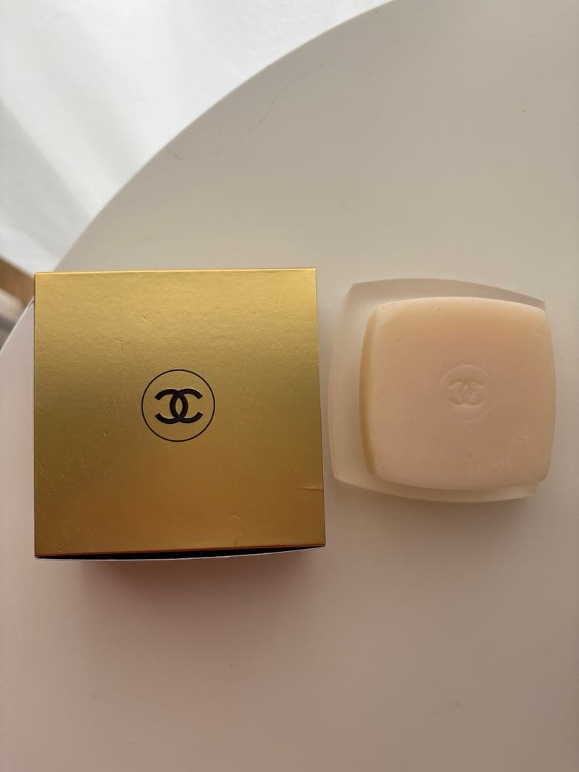 シャネル　サブリマージュ　サヴァン　ネトワイヤン