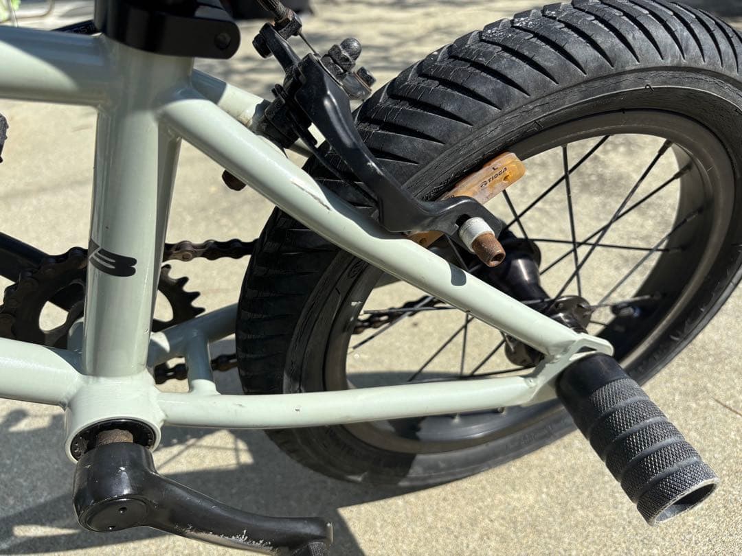 TNB BMX キッズ　PLUG14