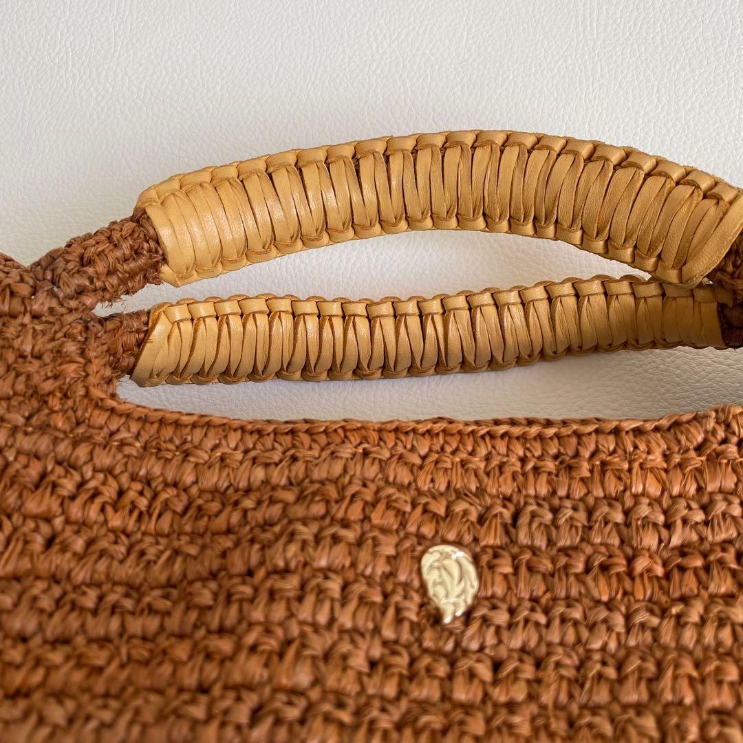 極美品　ヘレンカミンスキー　ラフィア　レザーハンドル ラフィアトートバッグ