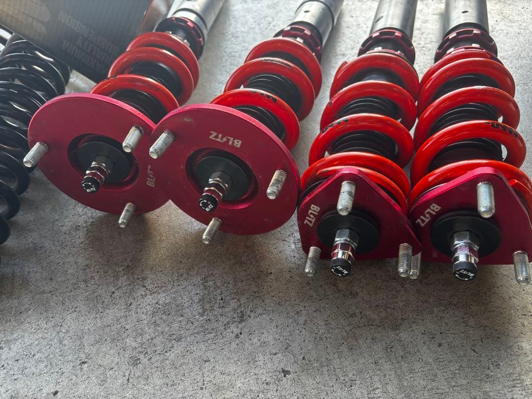 ブリッツ　21クラウン車高調　AWS210車高調　MAQsバネ