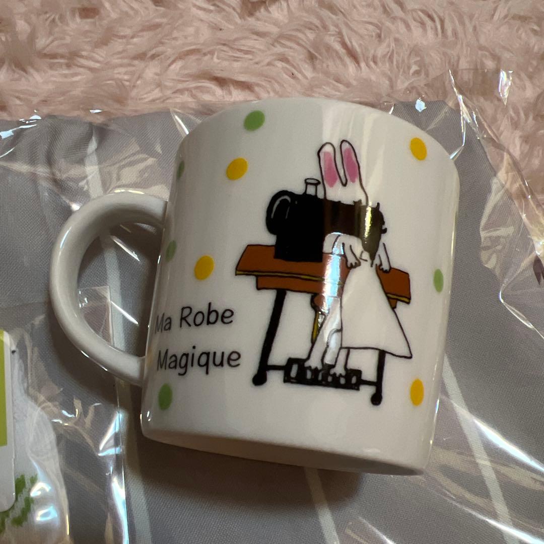 わたしのワンピース　絵本のくつした＆しかけポケットエプロン＆マグカップ♡♡♡