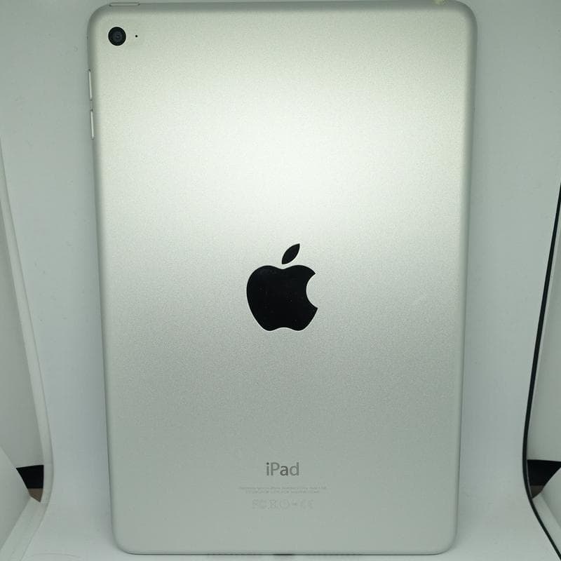 iPad mini 4 128GB Wi-Fi シルバー