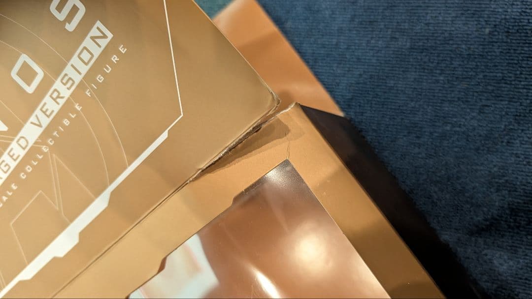 ト*す様 ホットトイズ サノス バトルダメージ版 アベンジャーズエンドゲーム M