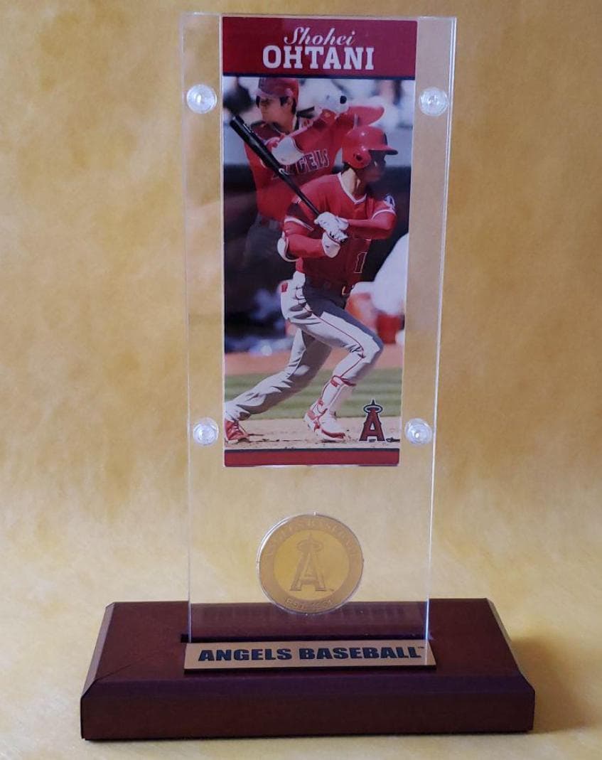大谷翔平選手 メジャー初ヒット記念 チケット& デスクトップスタンド