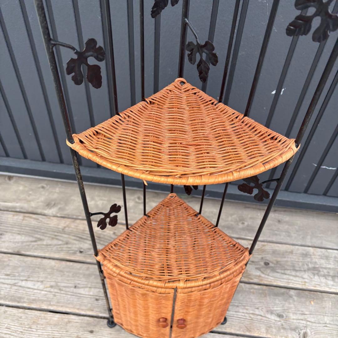 北欧レトロ ラタン＆花柄アイアン トイレラック サニタリー収納 スリム 飾り棚