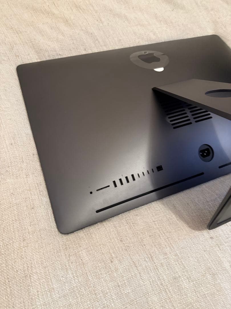 【美品】iMac Pro 2017 10コアXeon Vega 64