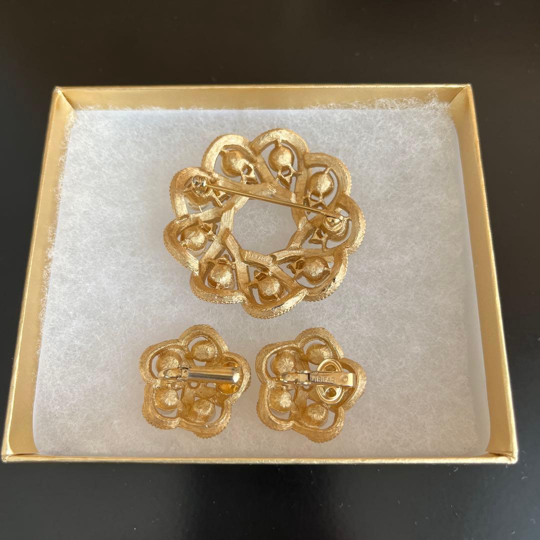 トリファリ　ブローチ＆イヤリングセット