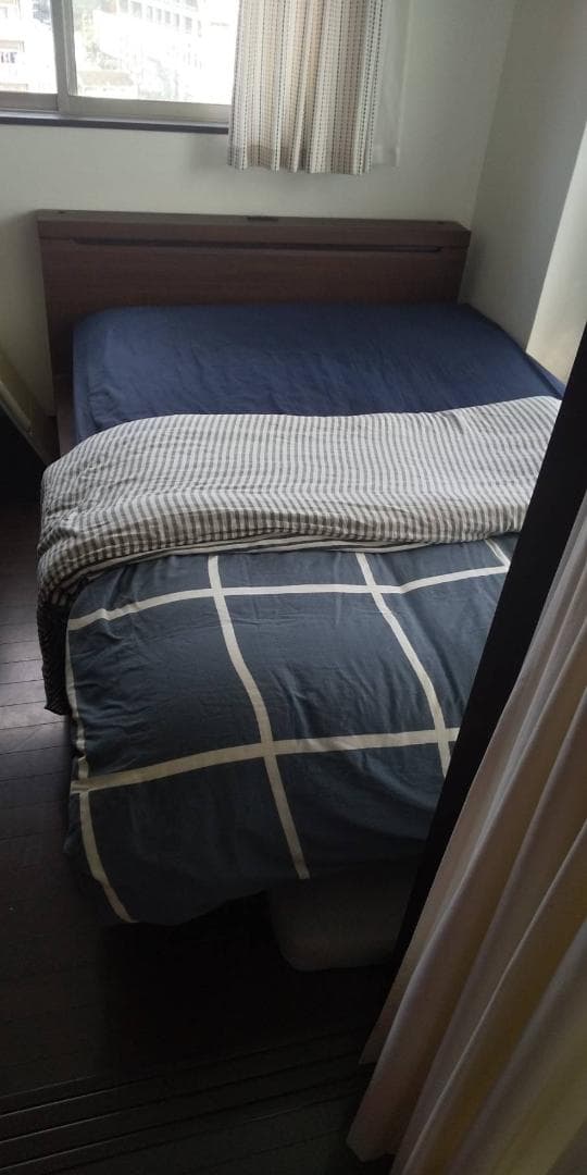 ダブルベッド（マットレス付き）70％OFF !!!