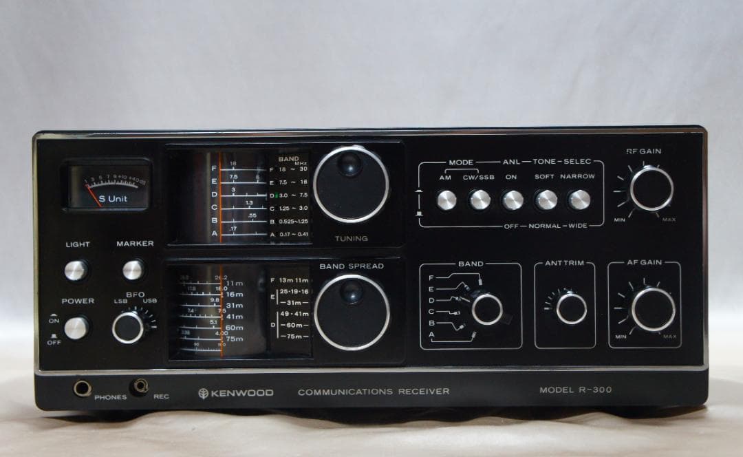 ☆とても綺麗☆動作品☆TRIOトリオ☆R-300☆受信機☆BCLラジオ☆