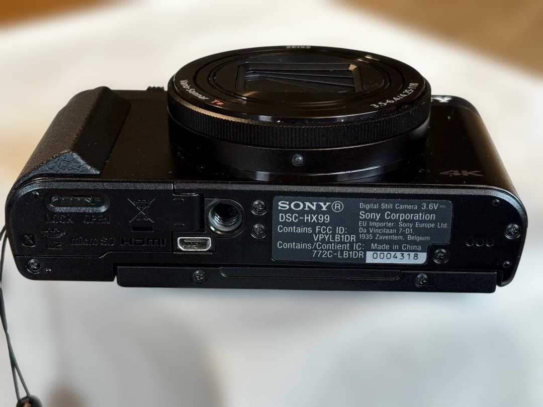 SONY 30倍ズームレンズ内蔵 DSC-HX99