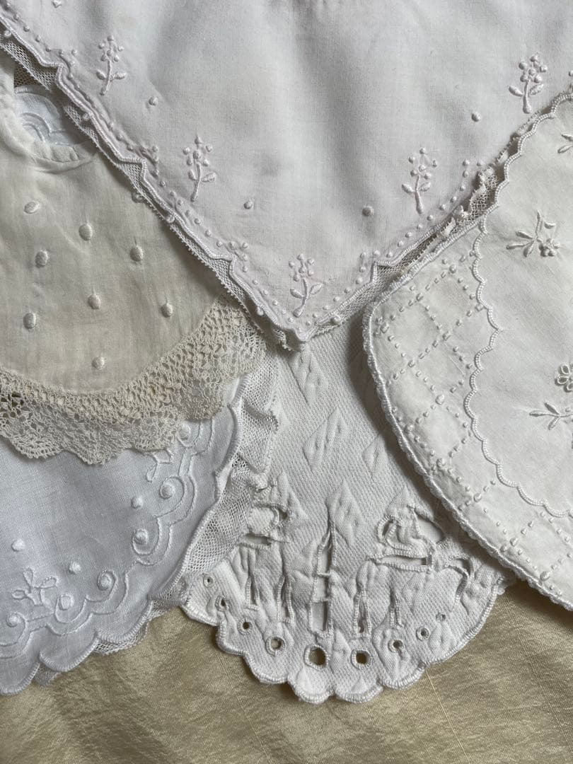 ◆SALE◆フランスアンティーク｜手作りスタイ5枚レース刺繍ドールテディベア