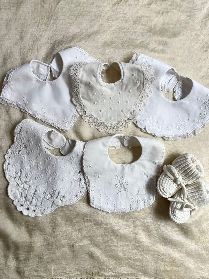 ◆SALE◆フランスアンティーク｜手作りスタイ5枚レース刺繍ドールテディベア