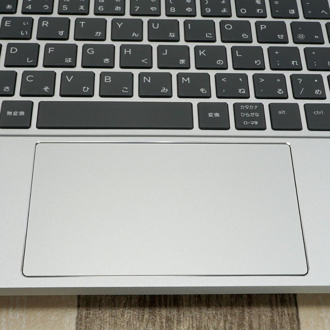 未使用に近い２０２５年製の神速モバイル✨超高速ＳＳＤ＆大容量メモリ✨フルＨＤ液晶