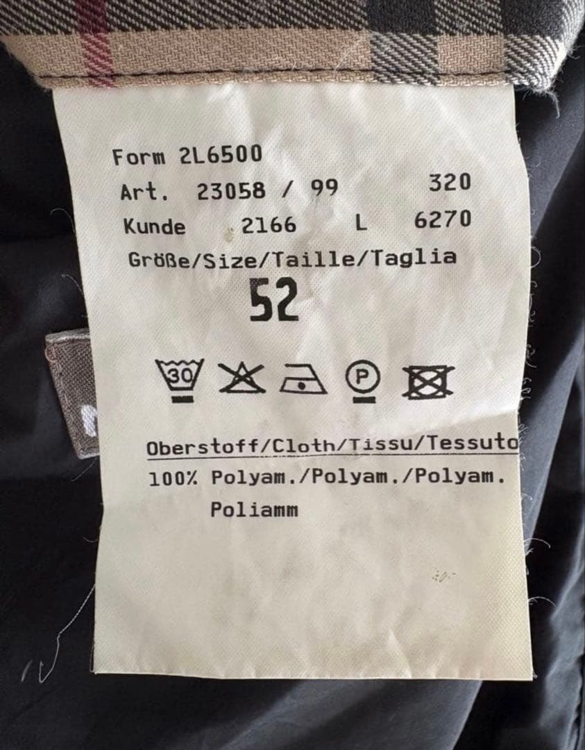 値下バーバリーロンドン 中綿入　フード付 ダウンジャケット メンズ サイズ52