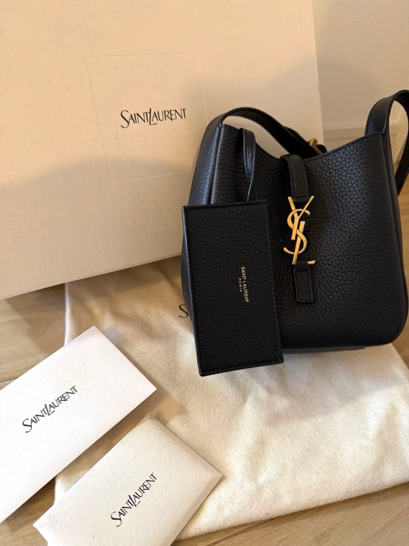 Saint Laurent ルサンカセット ソフト ベビー