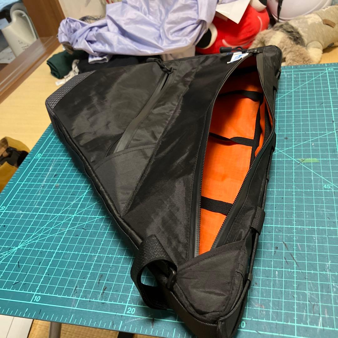 kuronekoハンドメイドフレームバッグ