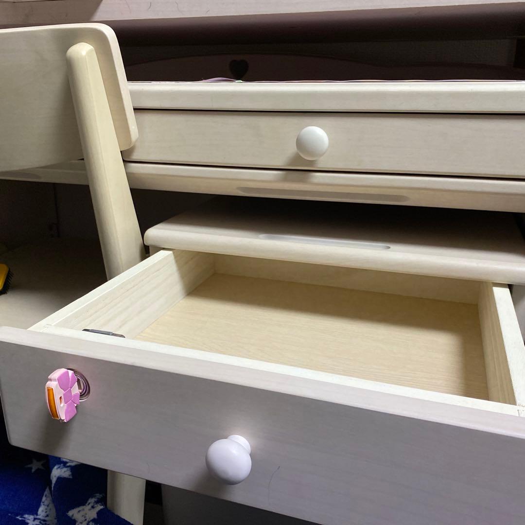 オカムラ製　白い袖机