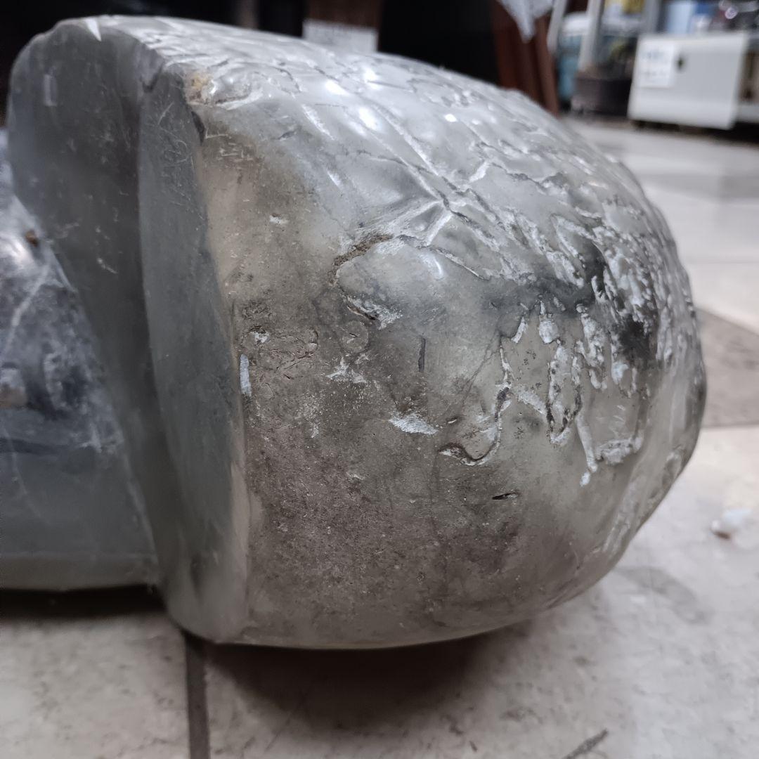 ４５２５）アンモナイトの化石　３０ｋｇ超え　縫合線　鑑賞石　置物