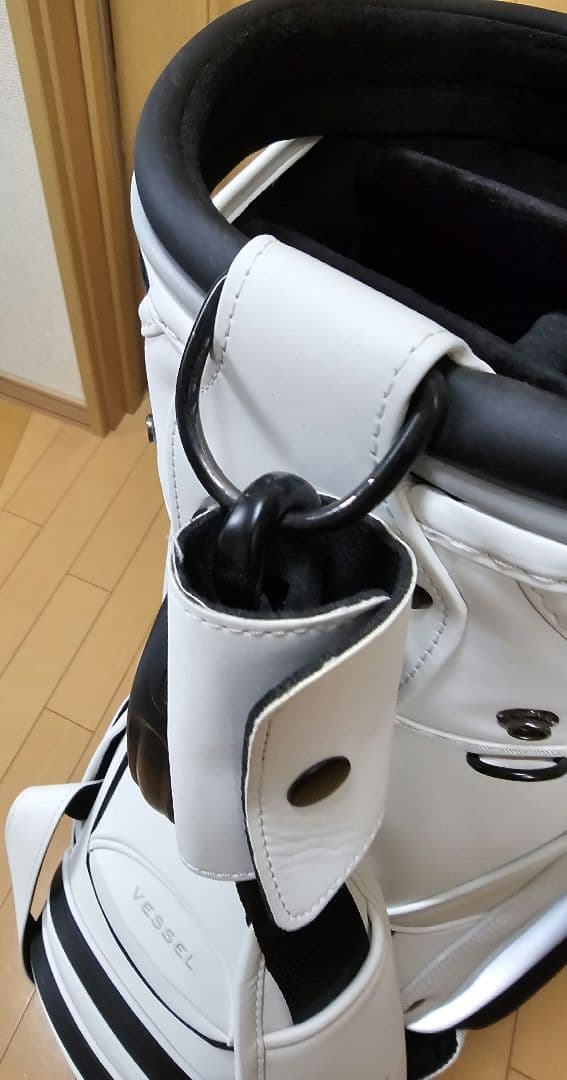 【美品】ベゼル　ホワイト キャディバッグ　 prime スタッフ　10インチ