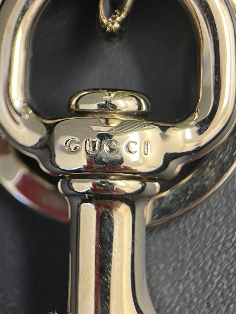 GUCCI グッチ GGロゴ トングチャーム ビーチサンダル キー キーリング