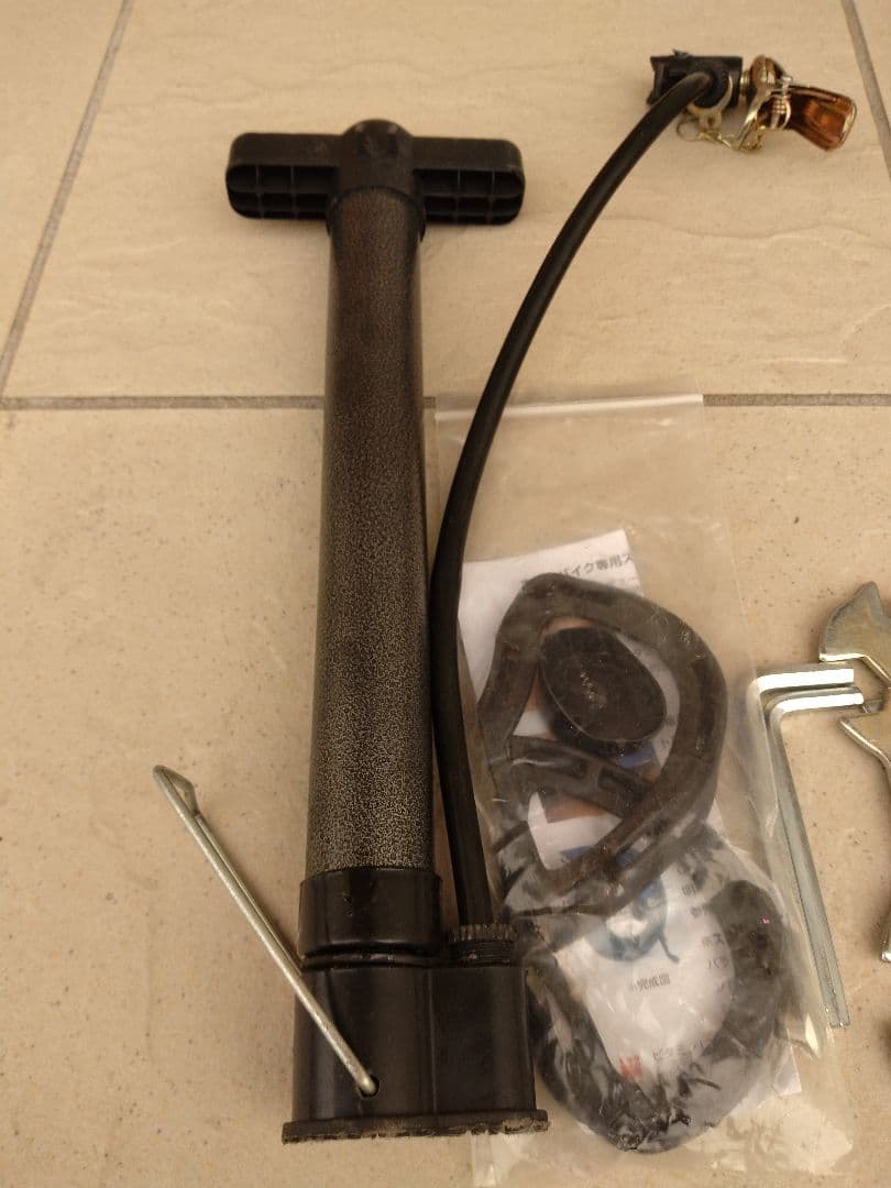 【送料無料】vitamin i factory へんしんバイク12インチ　青