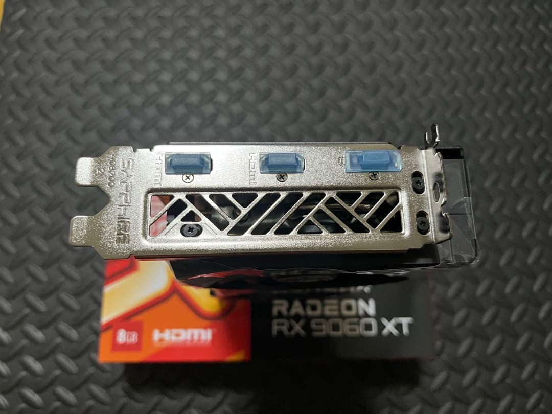 美品 Sapphire RX9060XT 8GB