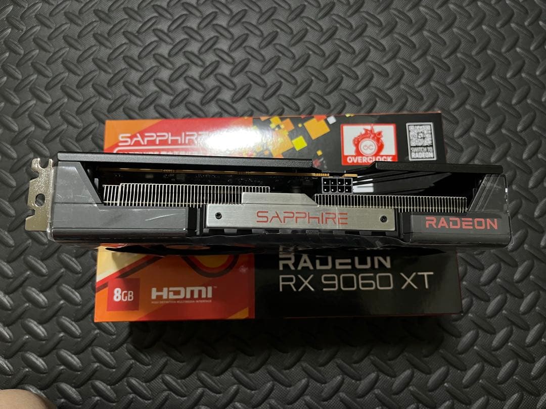 美品 Sapphire RX9060XT 8GB