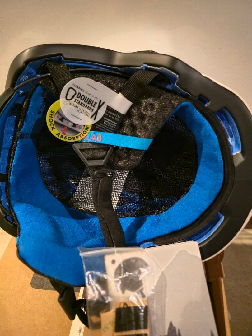 Salomon マウンテンラボ　ヘルメット S　ホワイト 未着用