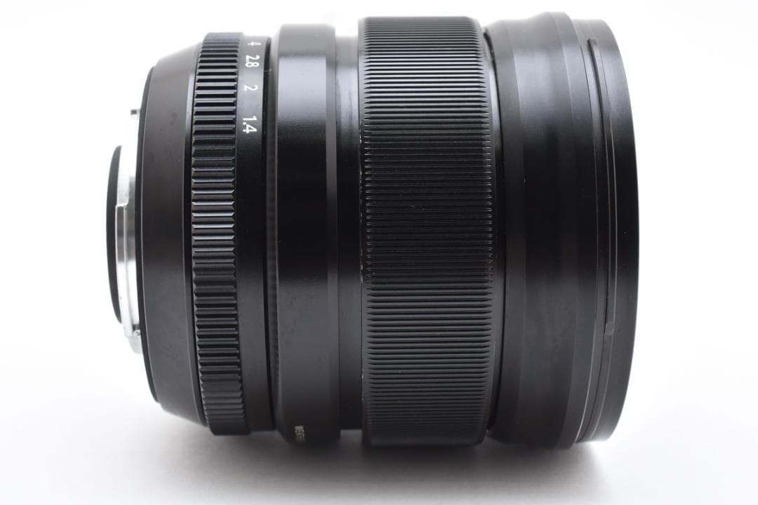 富士フィルム　FUJIFILM XF 16mm F1.4 R WR