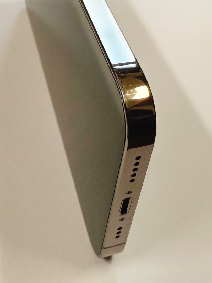 【送料込み】Apple iPhone 12 Pro 256GB グラファイト