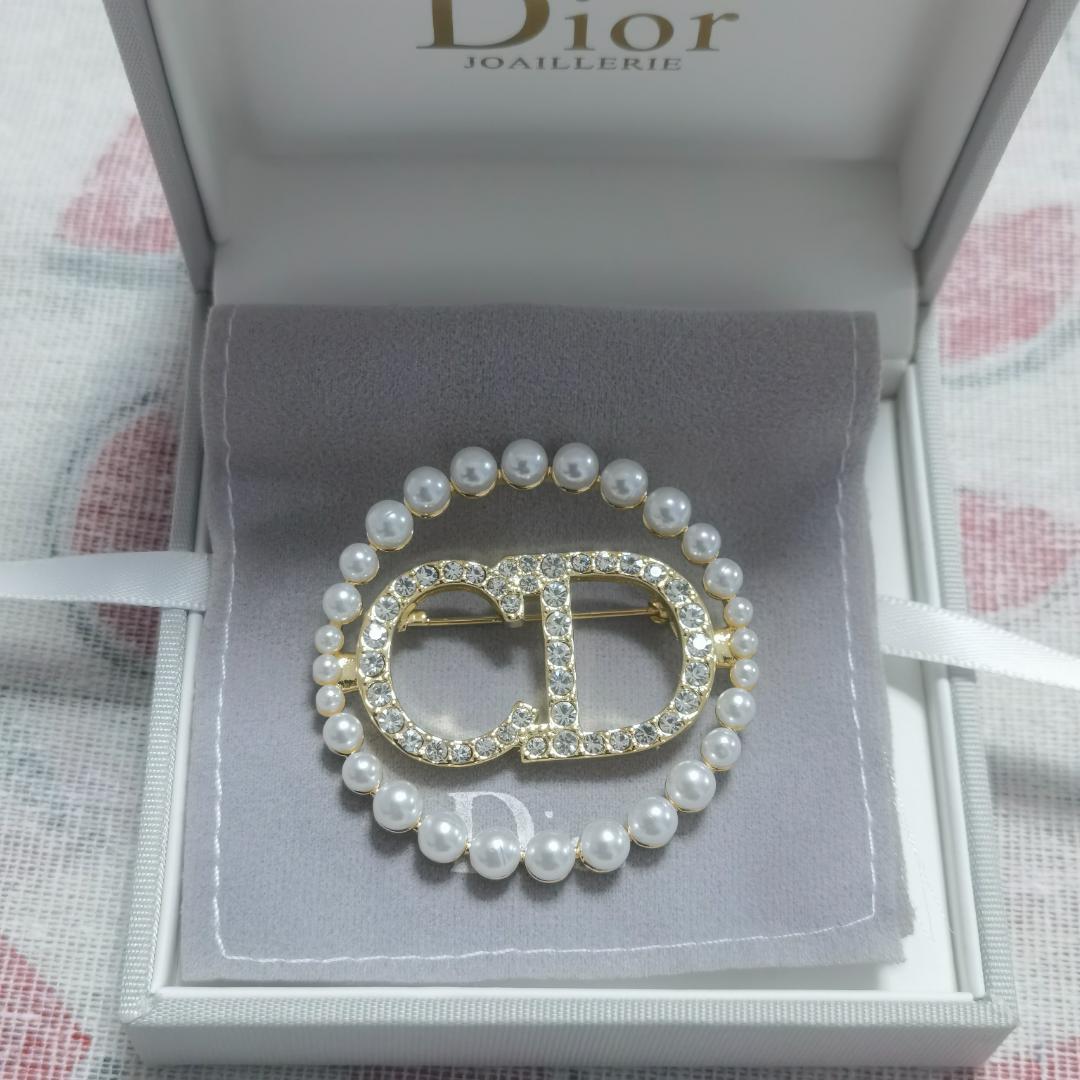ディオール DIOR パール ブローチ ゴールド
