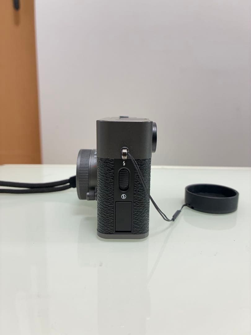 FUJIFILM X-half チャコールシルバー