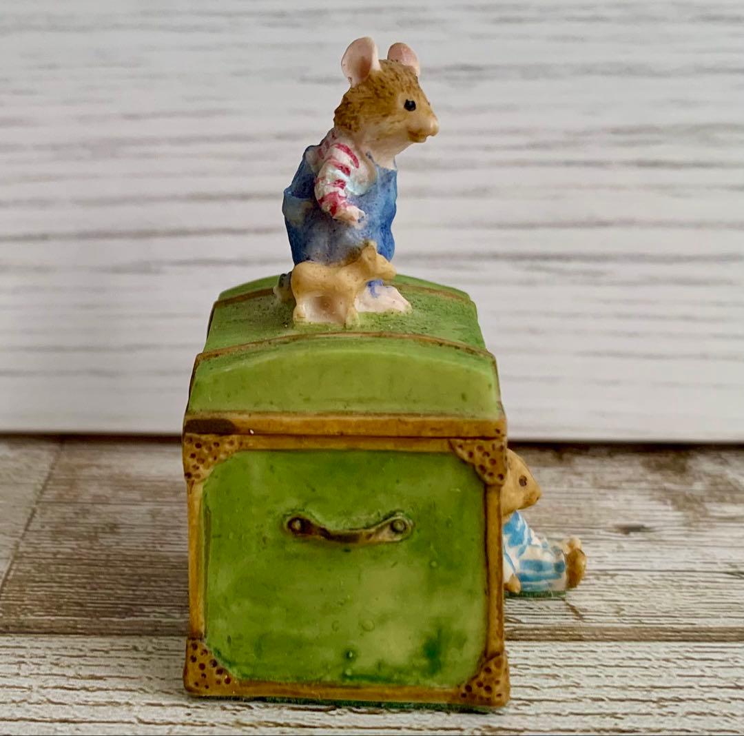 ミニチュアトイチェスト ウィフレッド ブランブリーヘッジ エネスコ