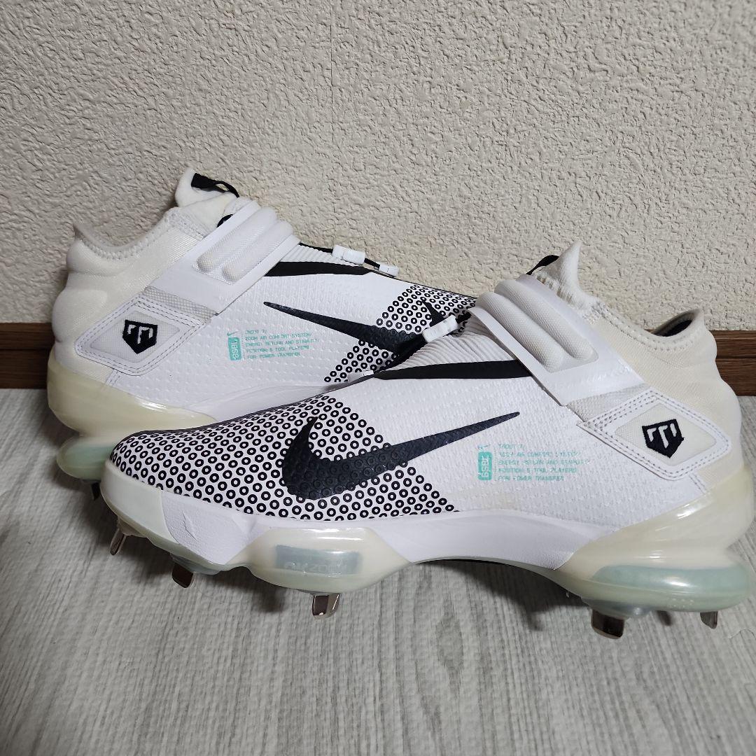 NIKE　トラウト　スパイク