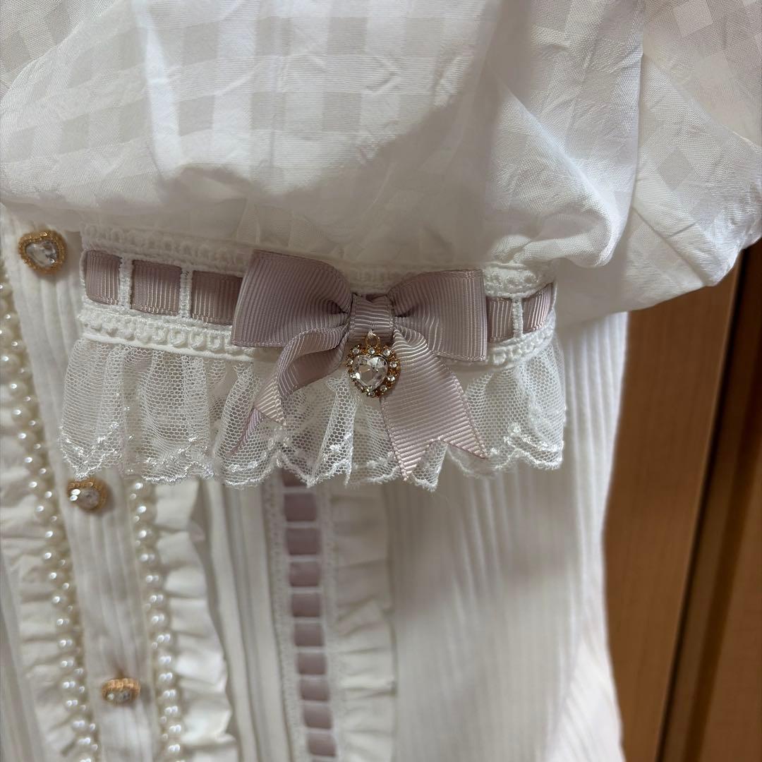 LIZLISA リズリサ ストロベリー刺繍 セーラーブラウス