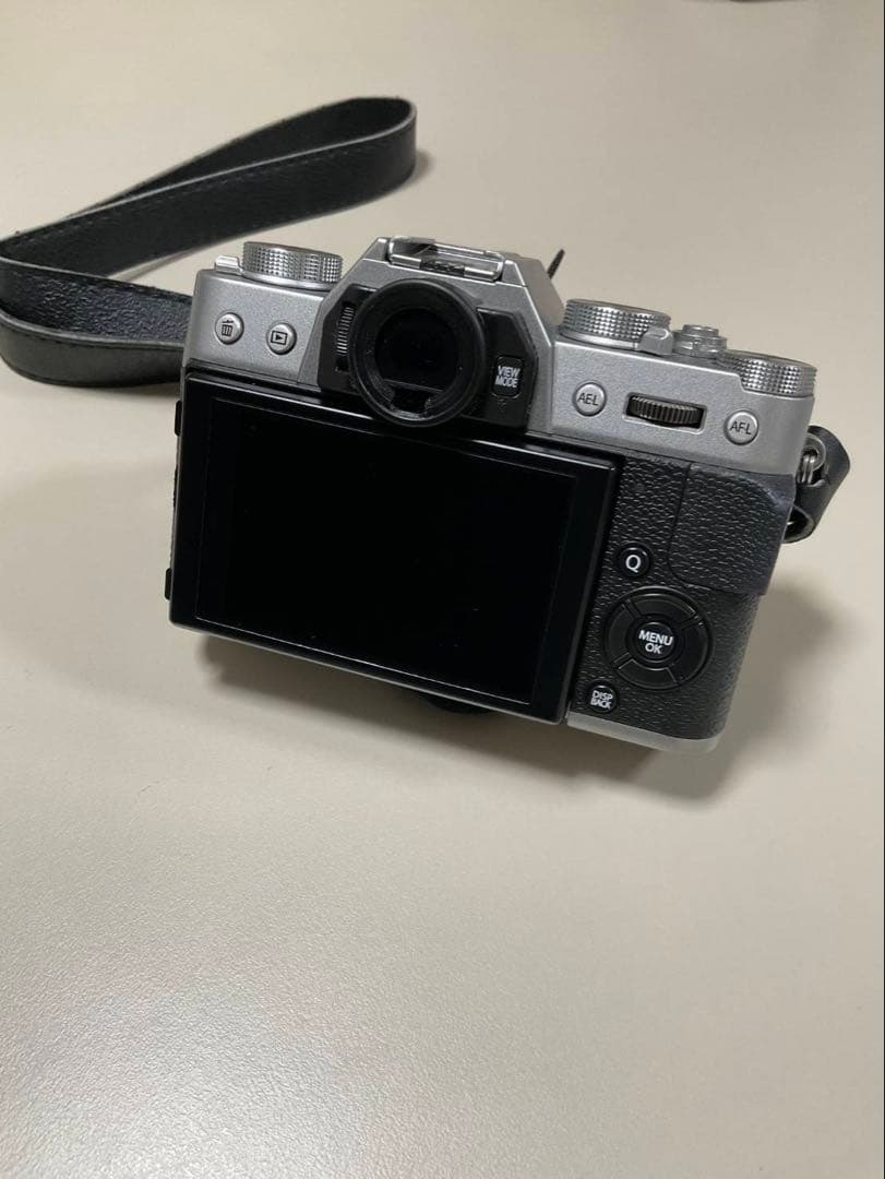 FUJIFILM X-T20 ミラーレスカメラ美品