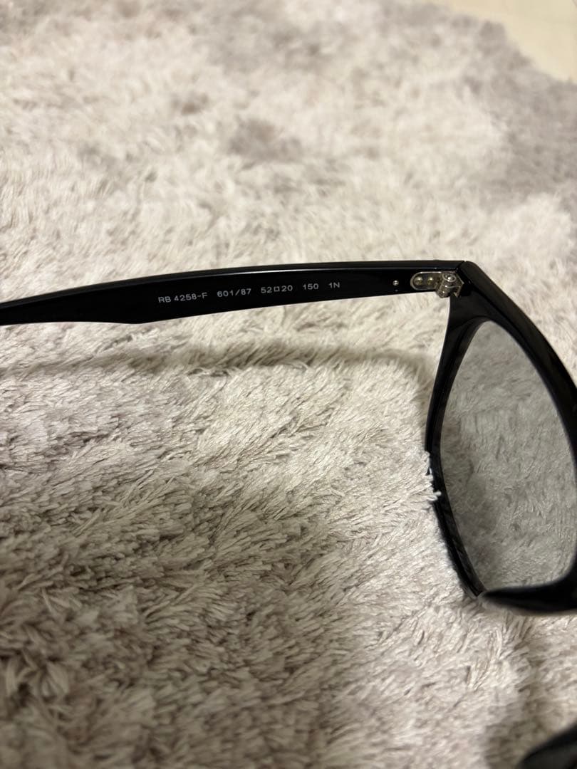 RayBan サングラスWashed Lenses RB4258