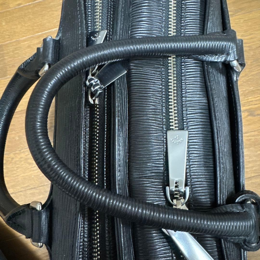 aniary　アニアリ　ビジネスバッグ