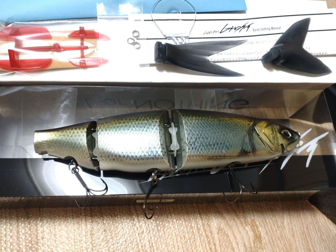 DRT　クラッシュゴースト　限定カラー　ウグイシルバー