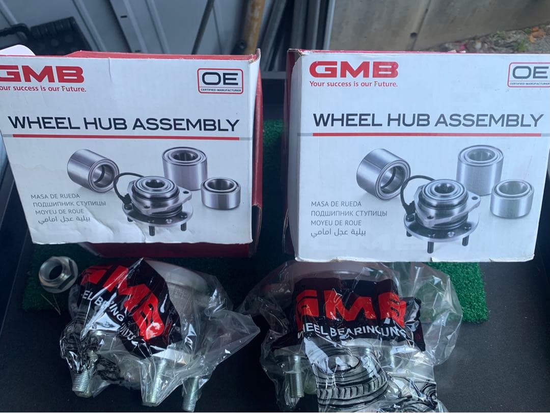 bp5 レガシィ　リアハブベアリング　GMB社製 左右2個セット　ロックナット付
