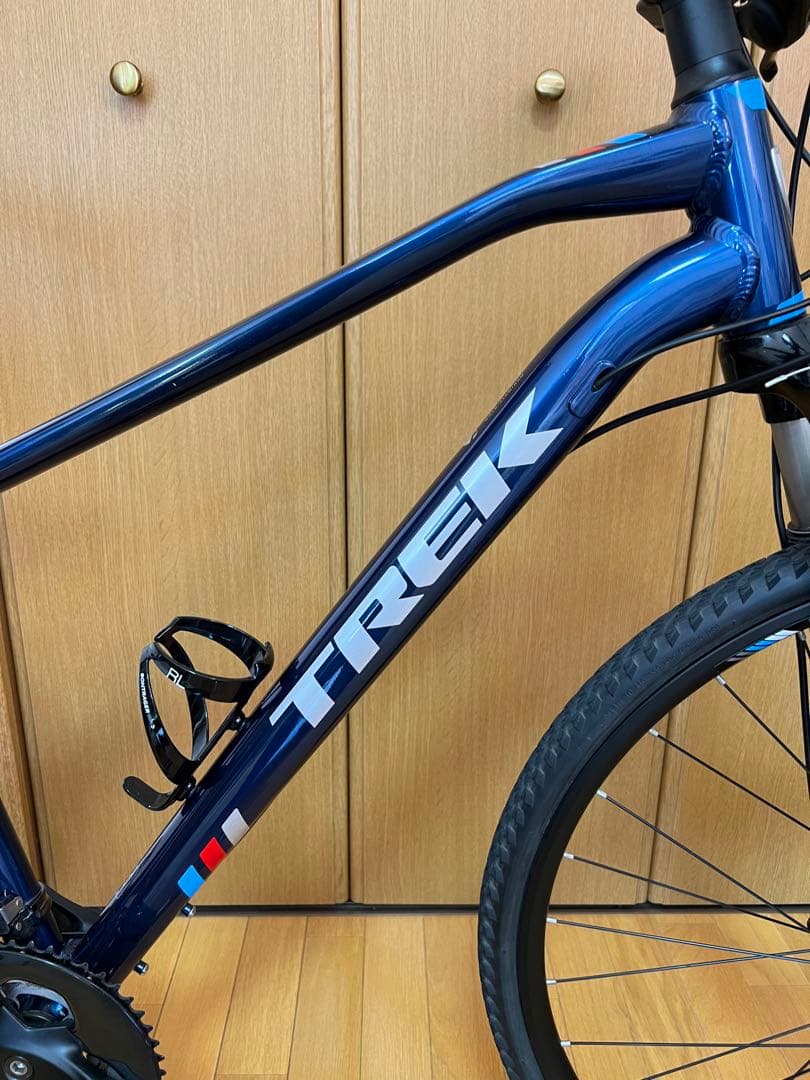 [直接お引き渡し、熊本市近郊] TREK クロスバイク 青 赤