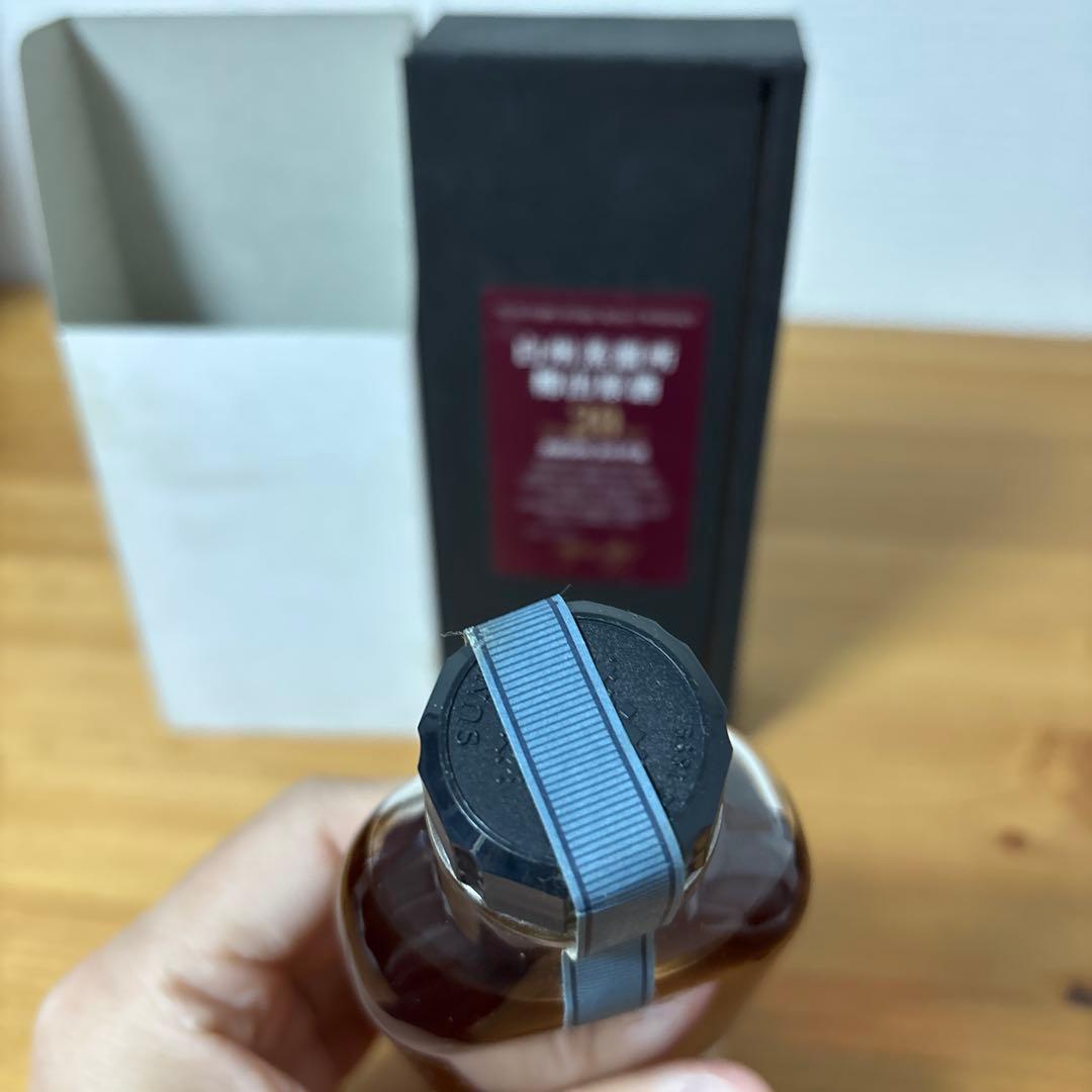 サントリーピュアモルトウイスキー　白州蒸溜所　樽出原酒20年　190ml