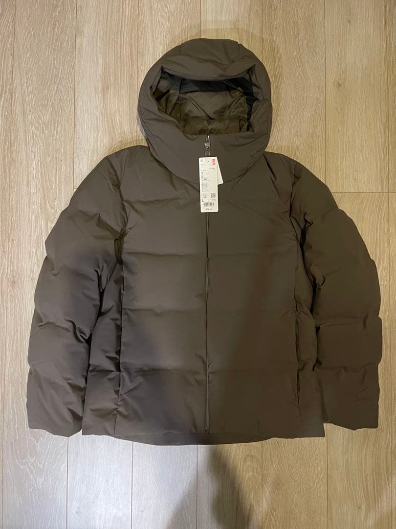 ユニクロ　シームレスダウンパーカー　brown Lサイズ