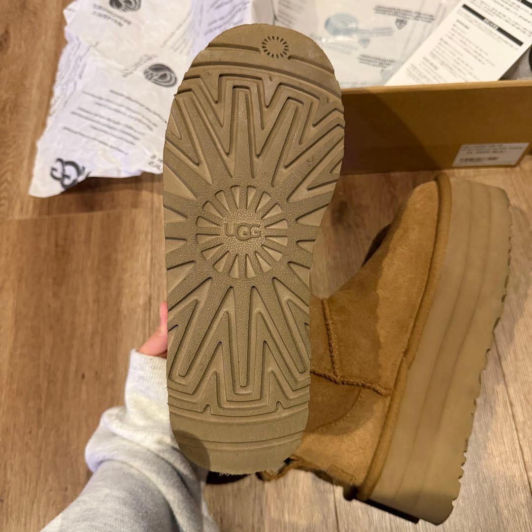 【UGG】 CLASSIC ULTRA MINI PLATFORM 22