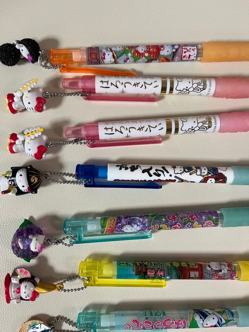 ハローキティ ご当地ボールペンセット　19本