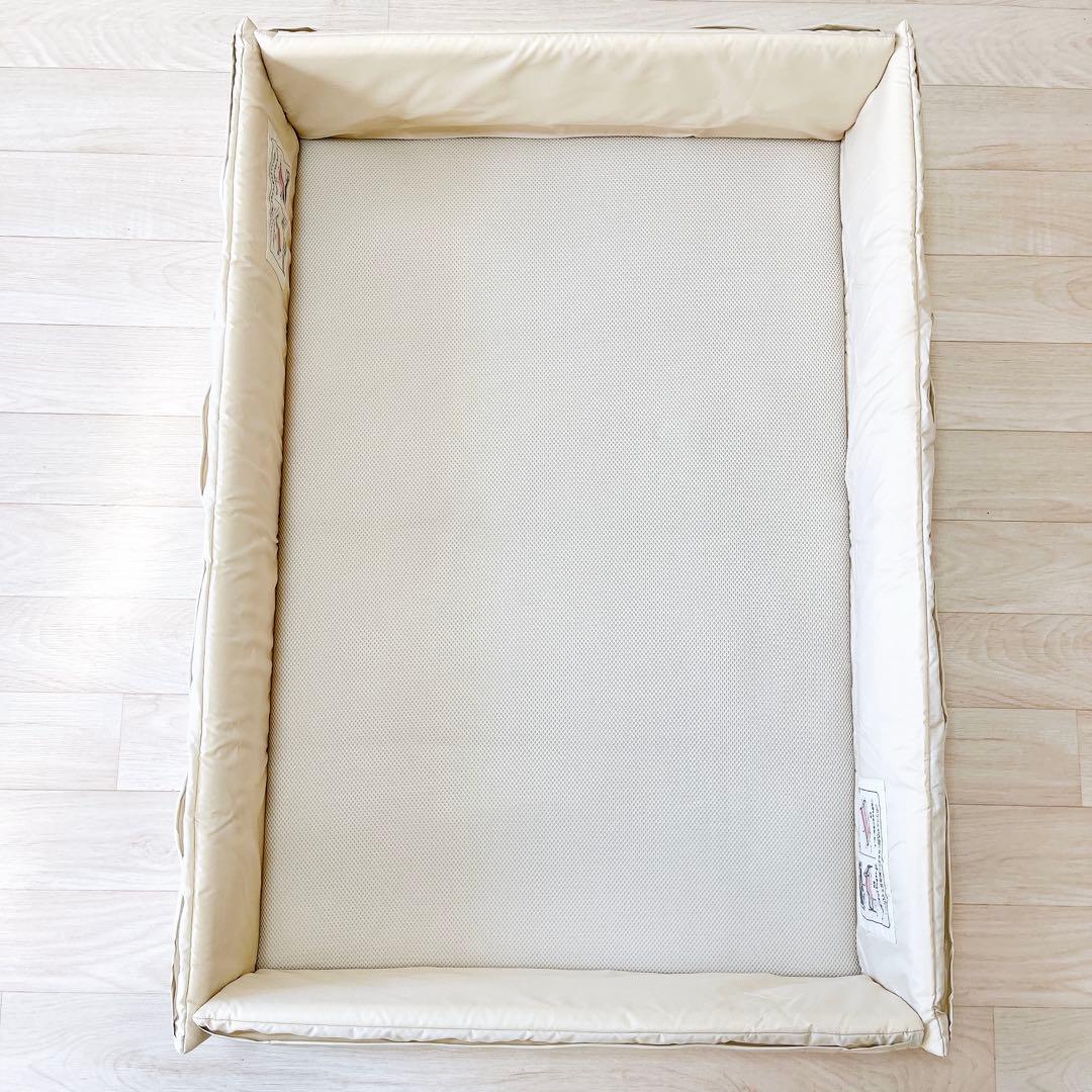 【美品】Aprica アップリカ ココネルエアー　ホワイト　ベビーベッド