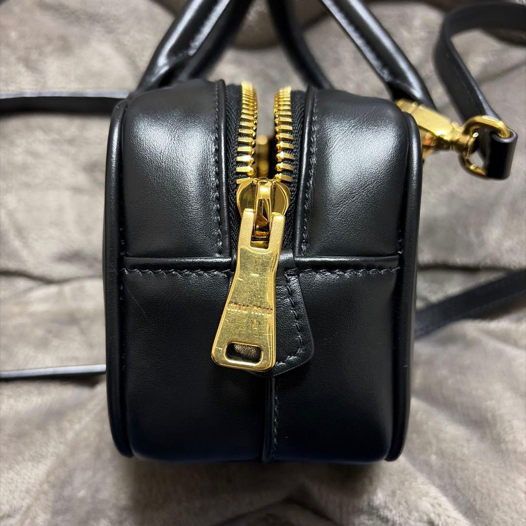 miu miu 黒 ハンドバッグ アルカディ