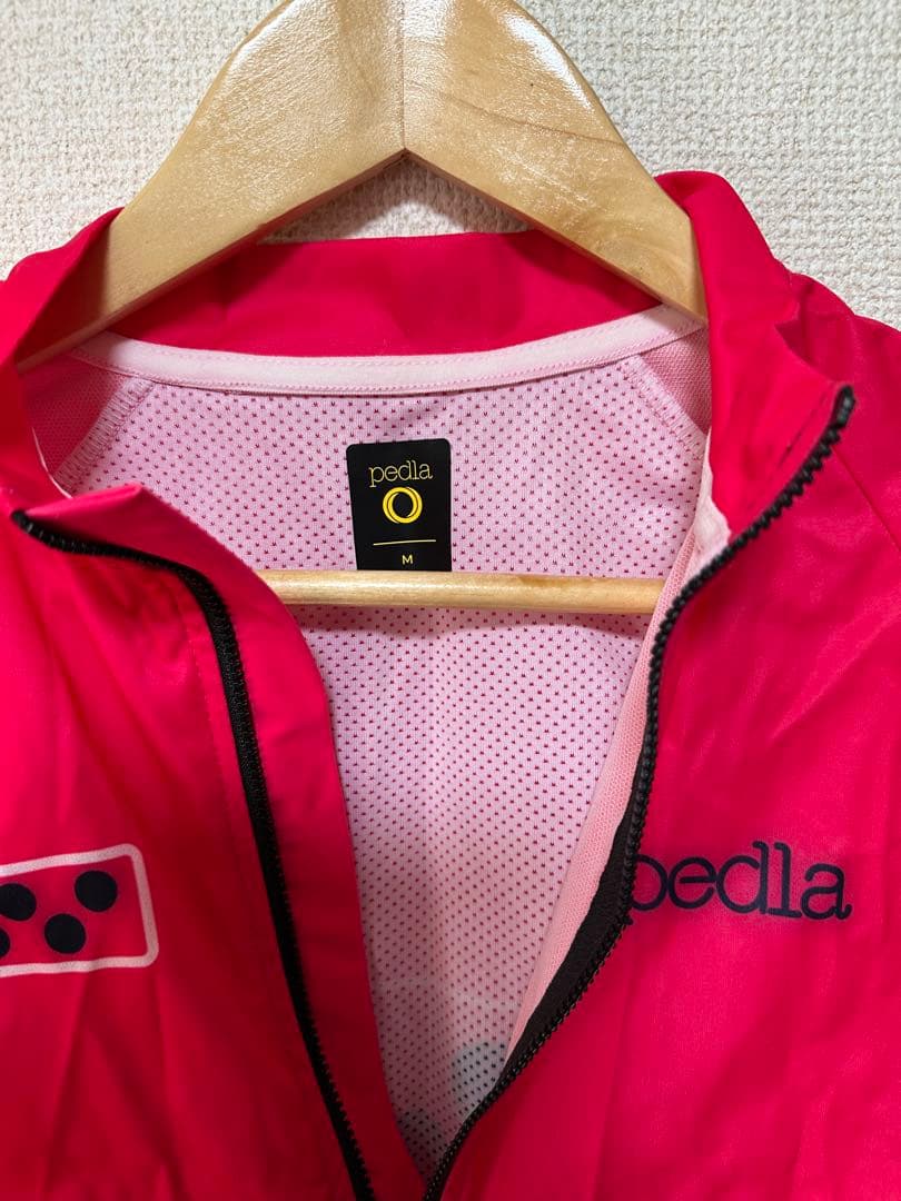 pedla ジレMサイズ ピンクレッド